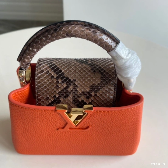 LOUIS MINI CAPUCINES VUITTON 0309